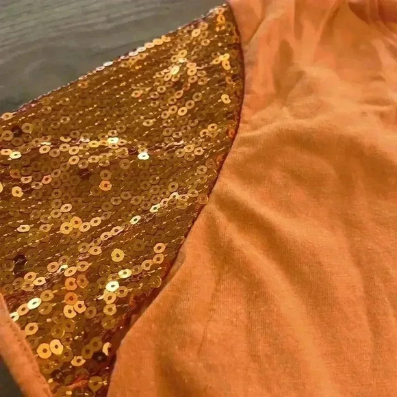 Disney Hocus Pocus Sequin Tee - Picture 3 of 4